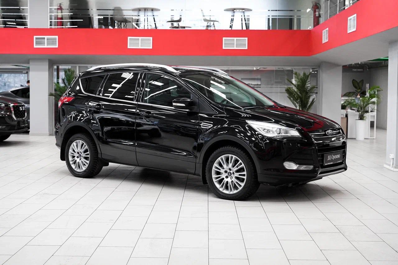 Ford Kuga 2013, черный, ДЦ Орехово