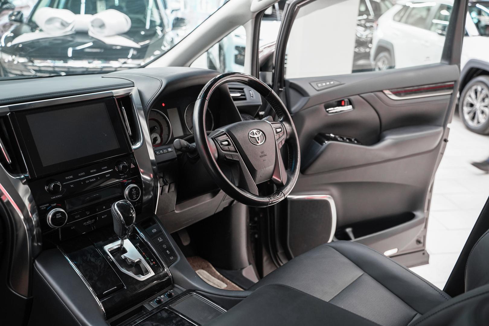 Toyota Alphard 2020, коричневый, ДЦ Орехово