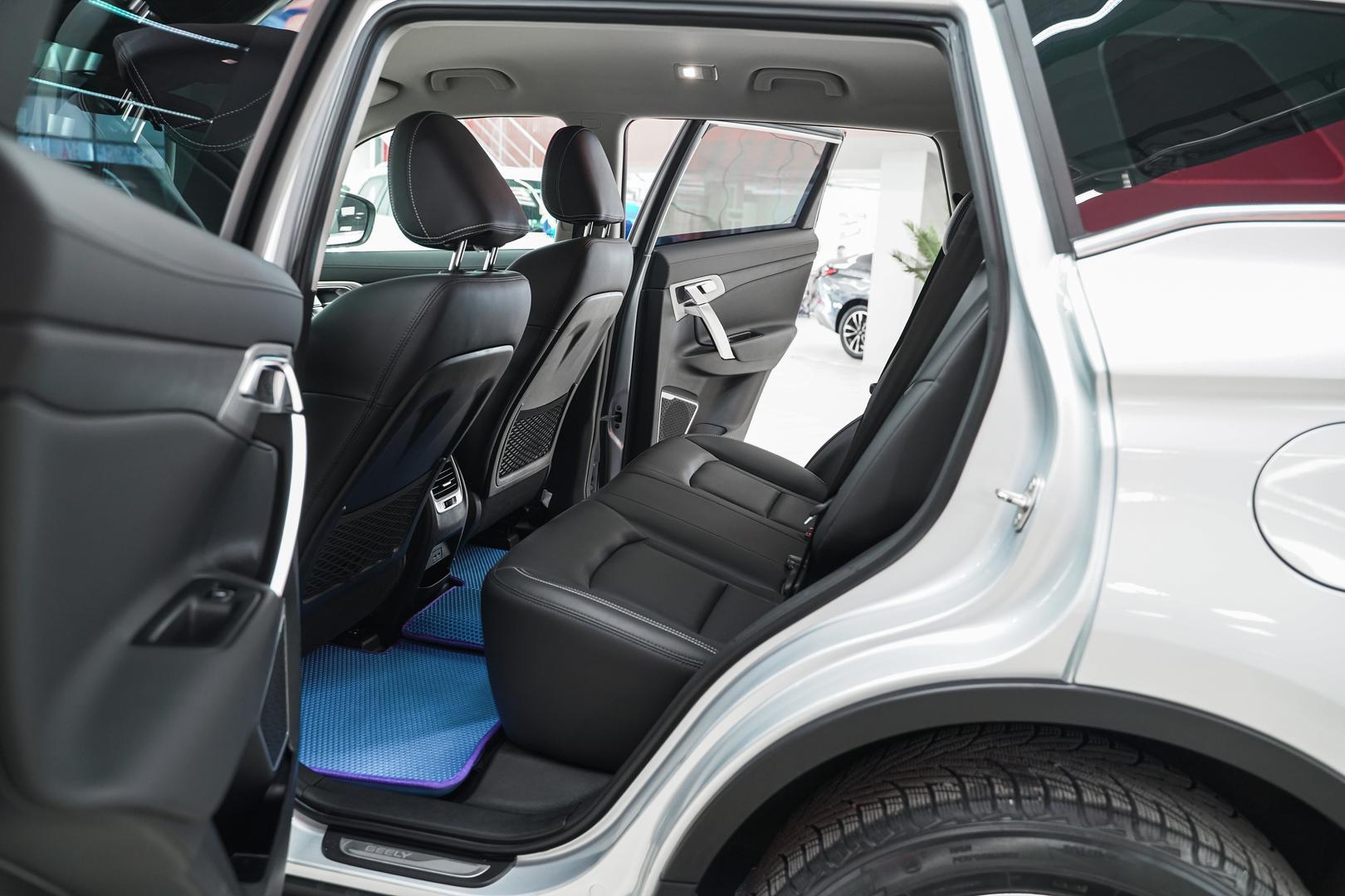 Geely Atlas 2021, серый, ДЦ Орехово