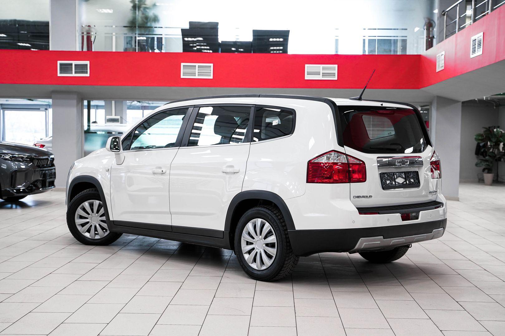 Chevrolet Orlando 2013, белый, ДЦ Орехово