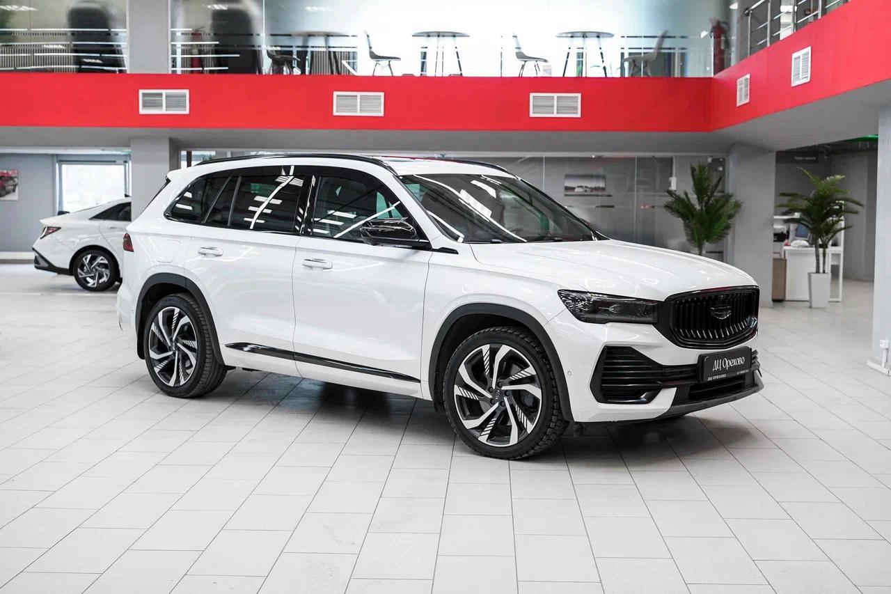 Geely Monjaro 2023, белый, ДЦ Орехово
