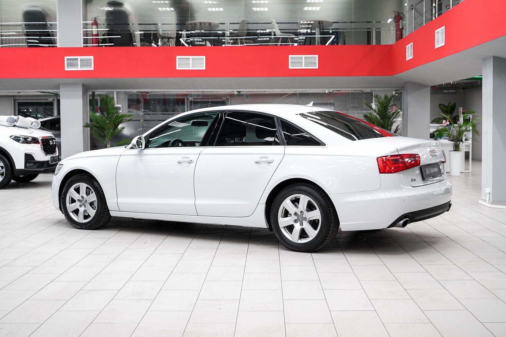 Audi A6 2013, белый, ДЦ Орехово