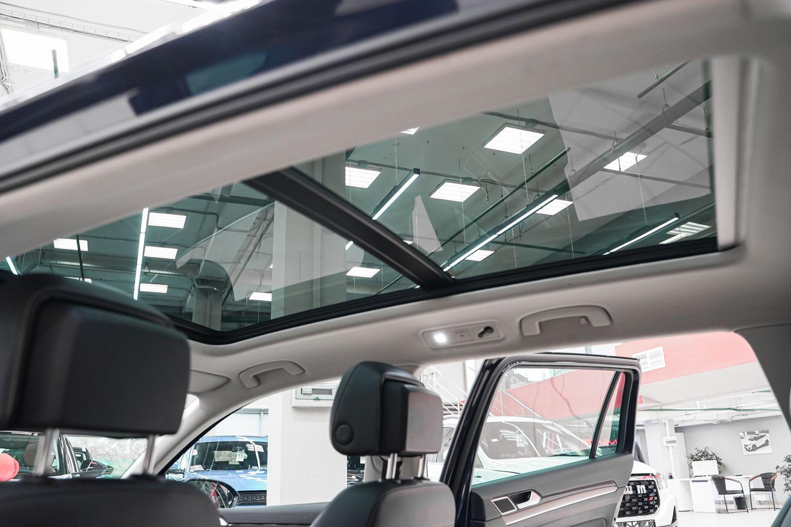Volkswagen Passat 2018, синий, ДЦ Орехово