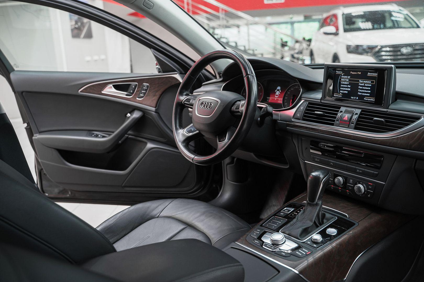 Audi A6 2015, черный, ДЦ Орехово