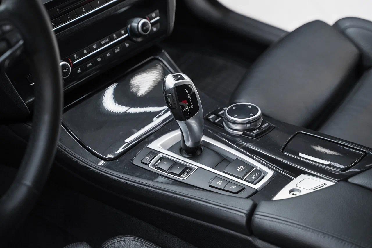 BMW 5 серии 2014, черный, ДЦ Орехово