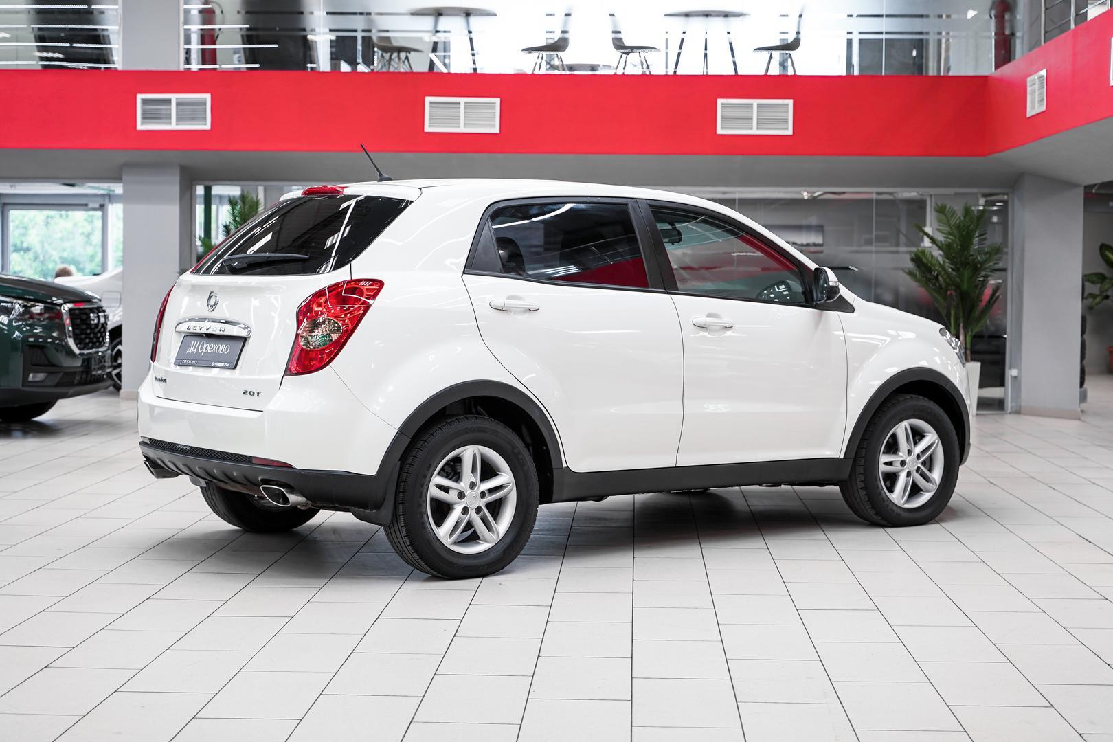 SsangYong Actyon 2012, белый, ДЦ Орехово