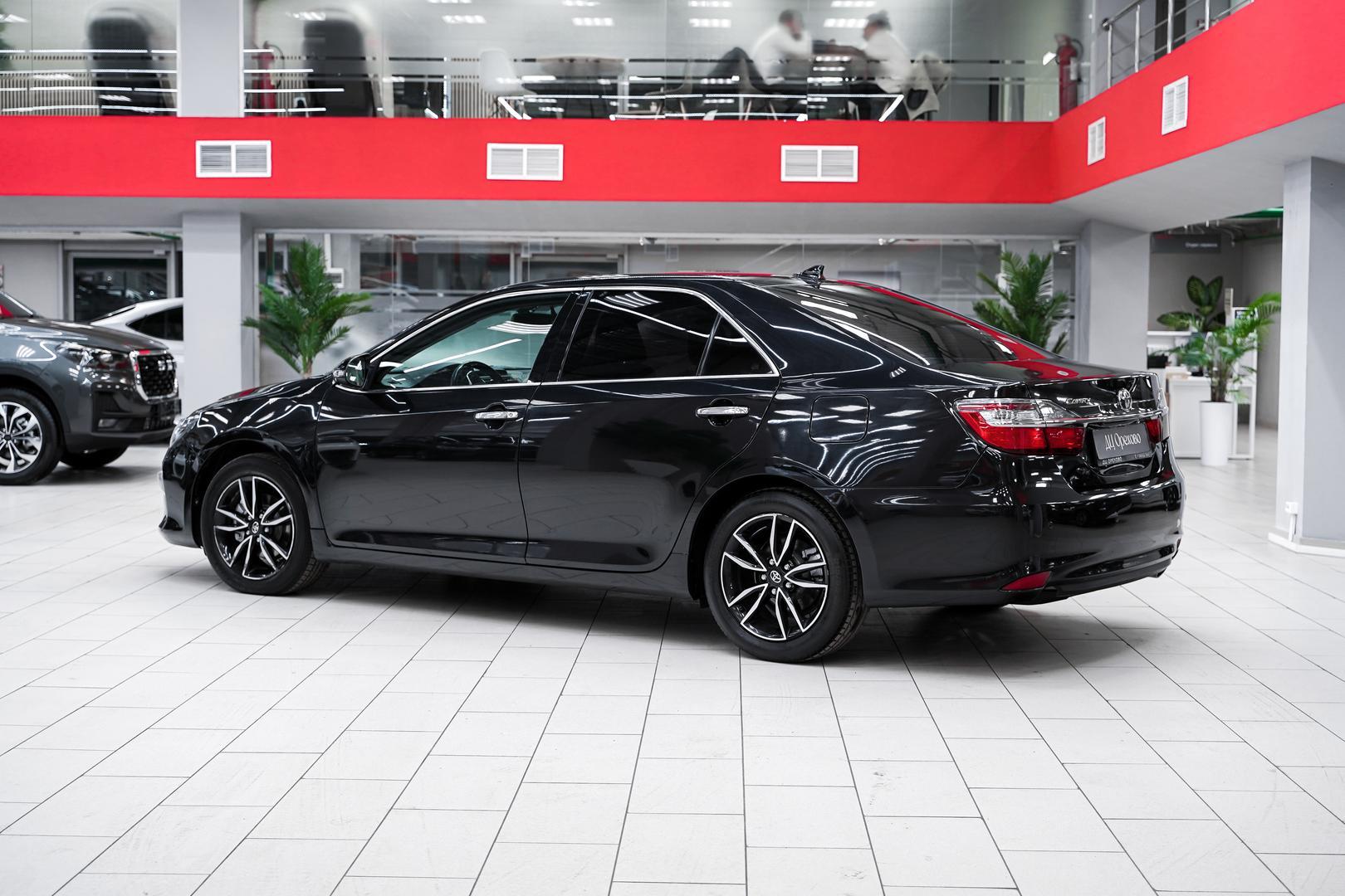 Toyota Camry 2017, черный, ДЦ Орехово