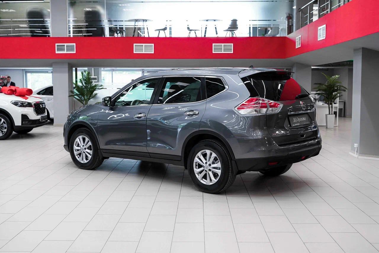 Nissan X-Trail 2016, серый, ДЦ Орехово