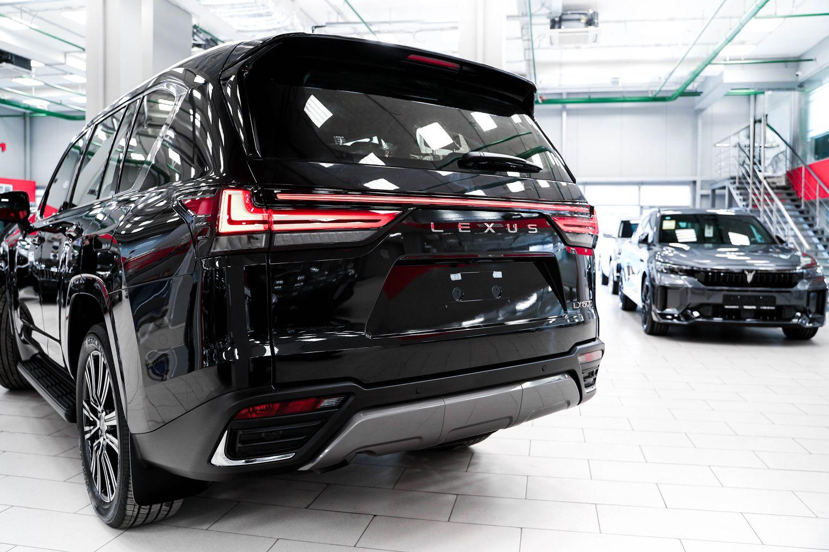Lexus LX 2024, черный, ДЦ Орехово
