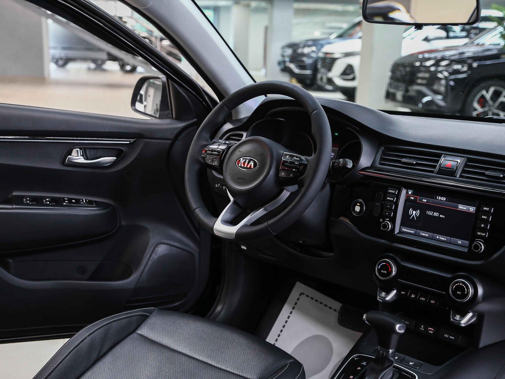 Kia Rio X-Line 2018, черный, ДЦ Орехово