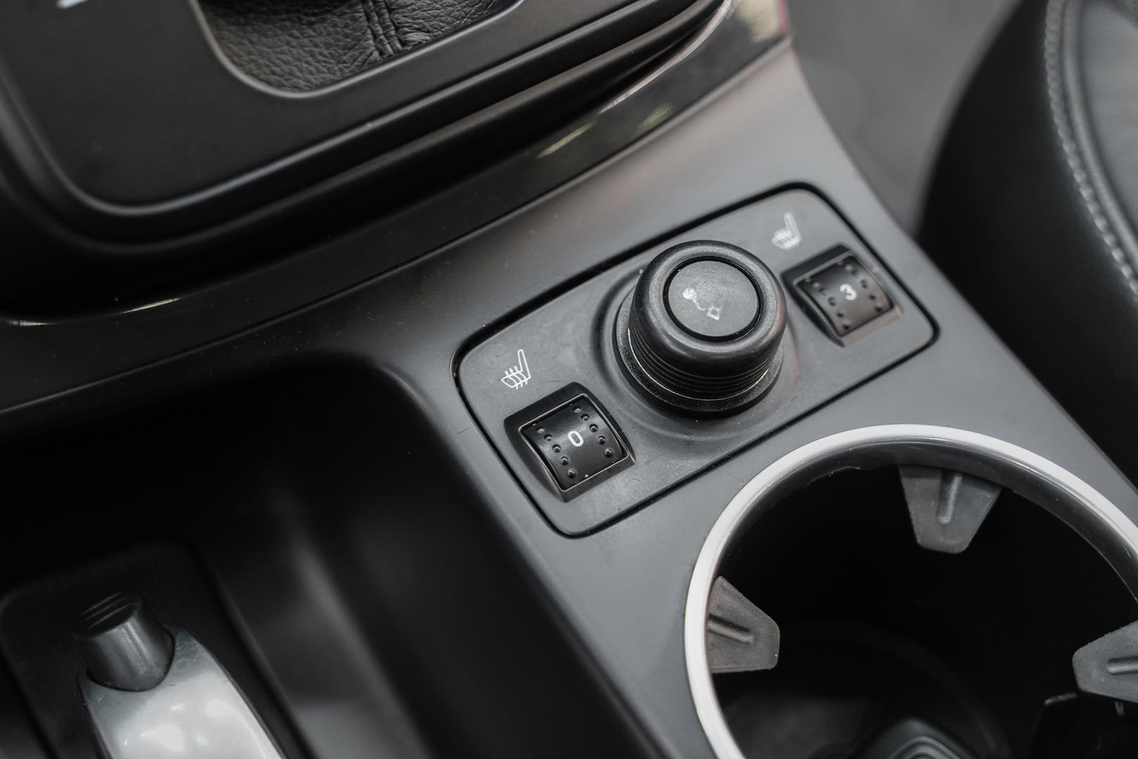 Ford Kuga 2013, зеленый, ДЦ Орехово