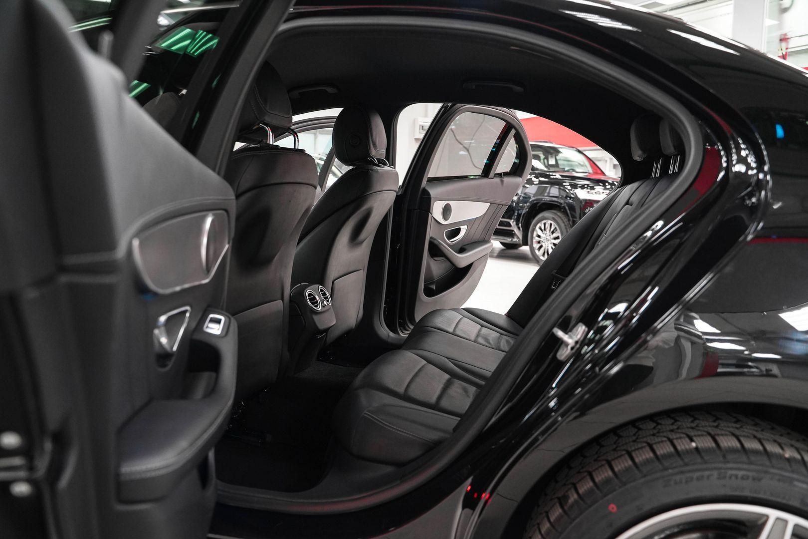 Mercedes-Benz C-Класс 2014, черный, ДЦ Орехово