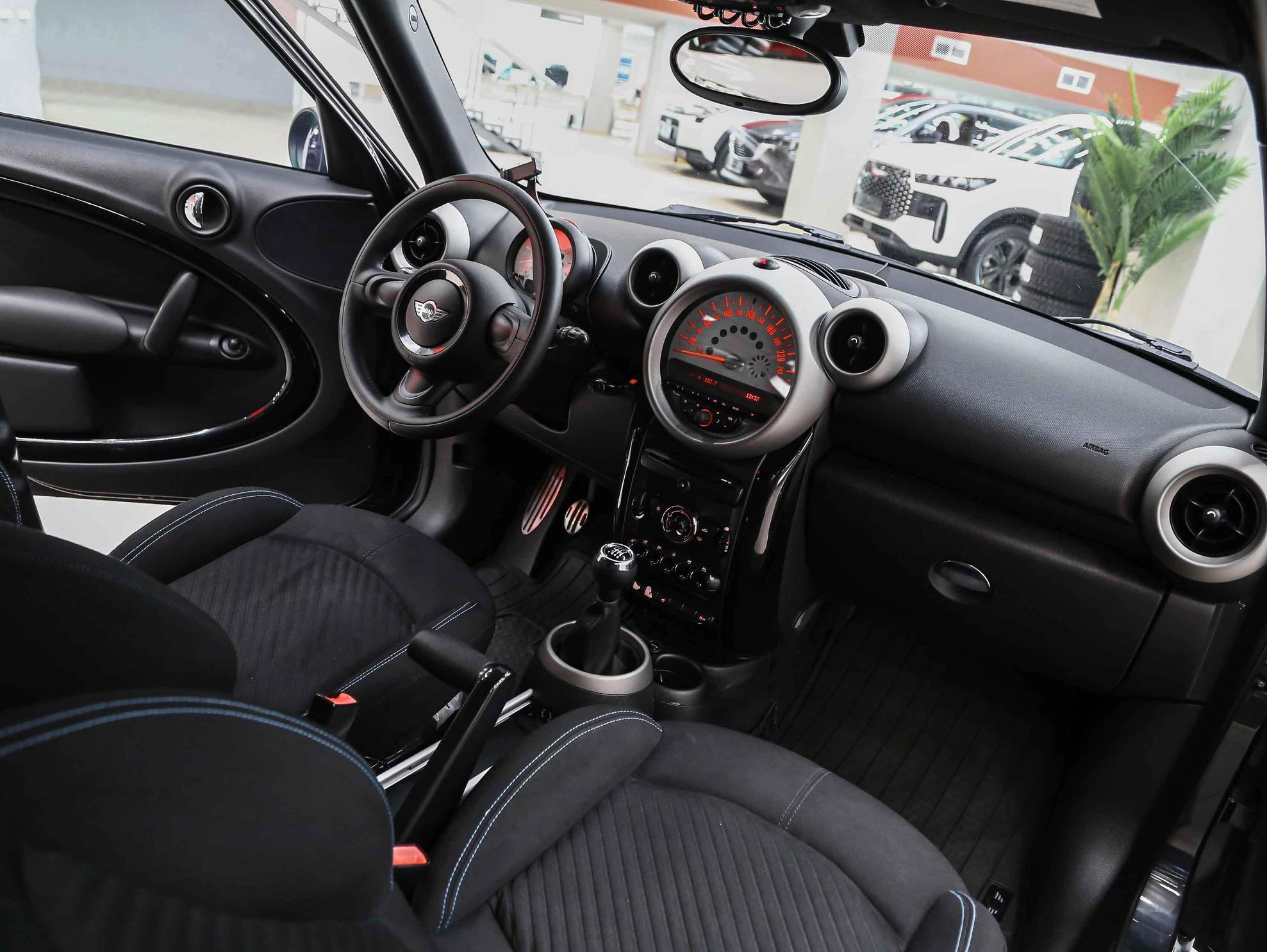 Mini Countryman 2011, черный, ДЦ Орехово