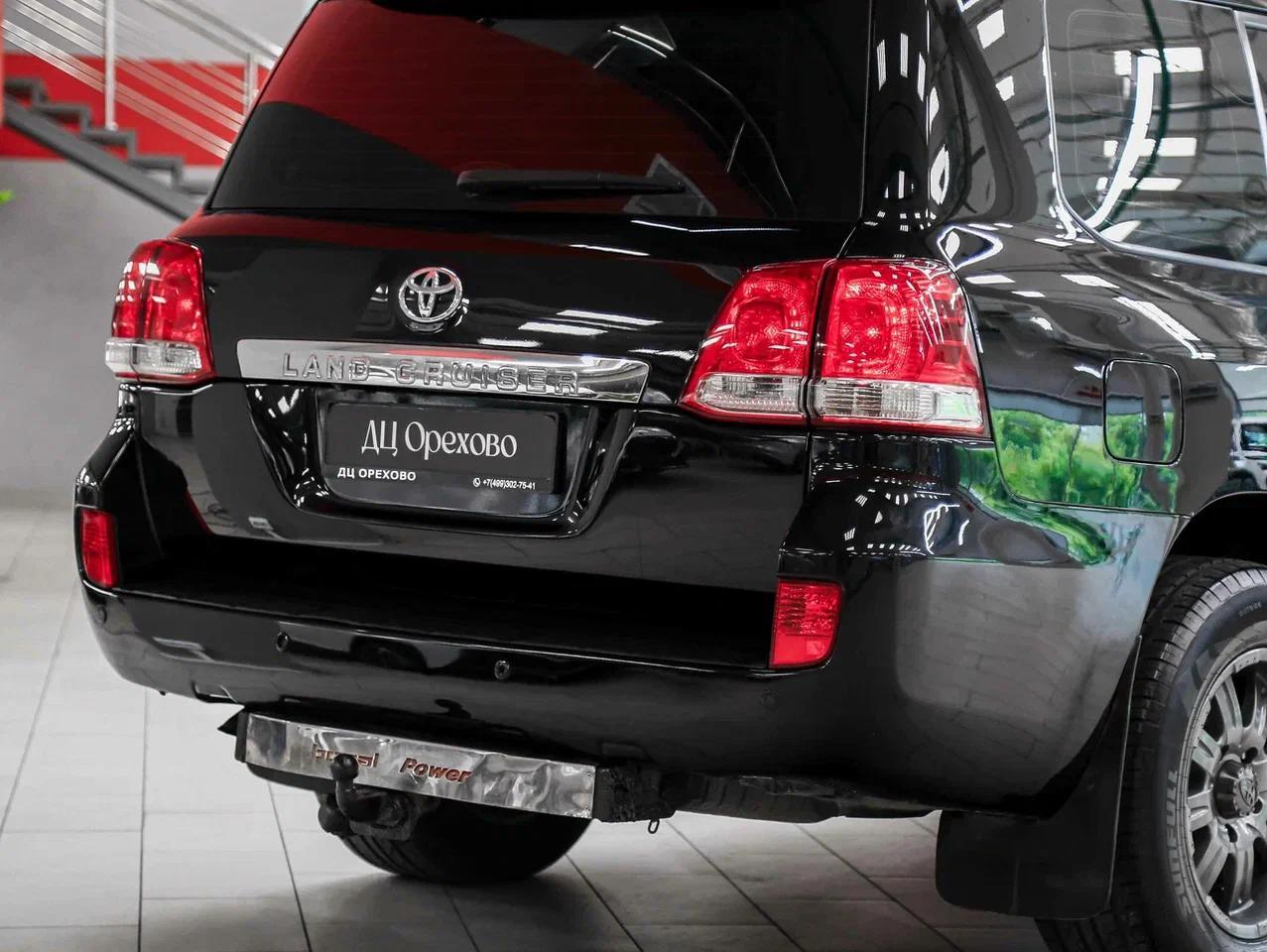 Toyota Land Cruiser 2008, черный, ДЦ Орехово