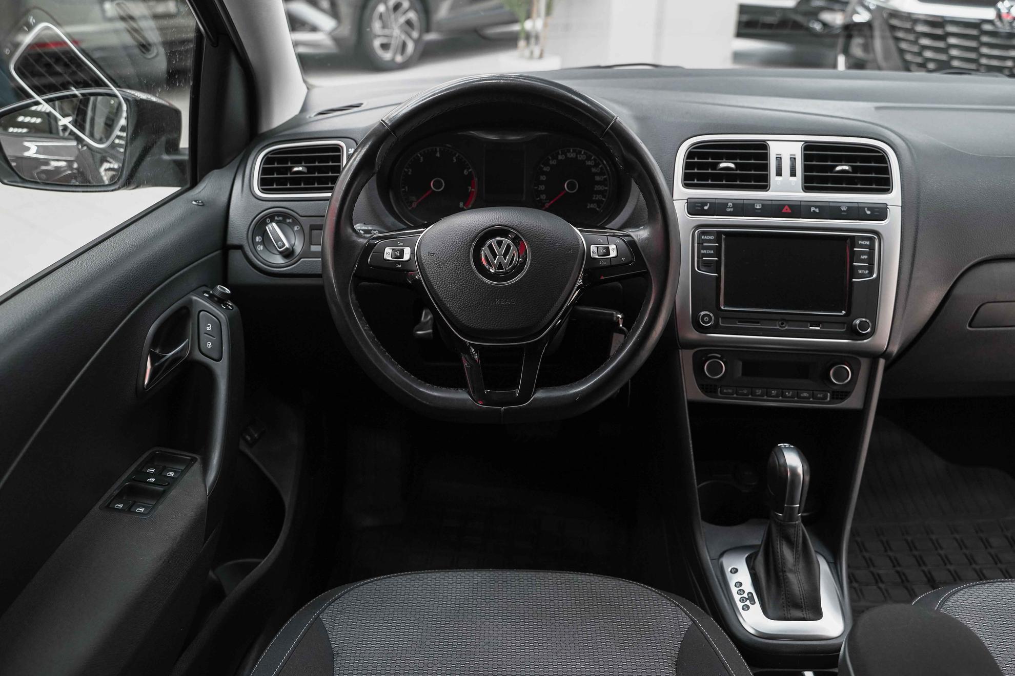 Volkswagen Polo 2018, коричневый, ДЦ Орехово