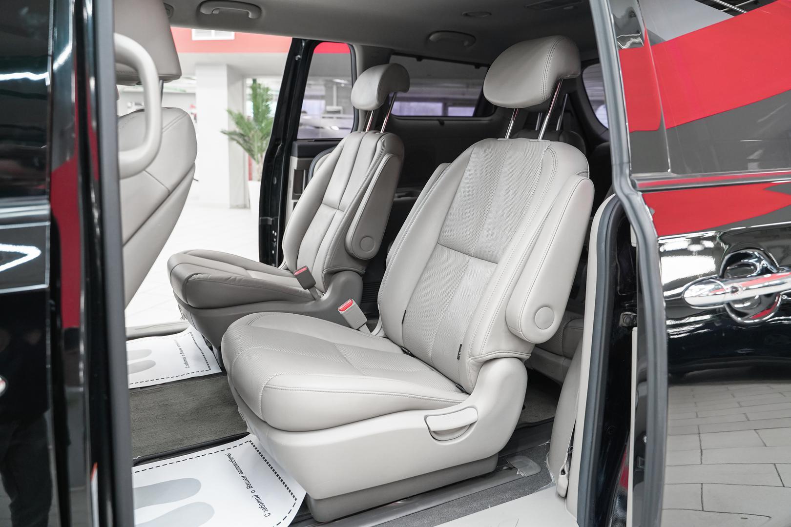 Kia Carnival 2019, черный, ДЦ Орехово