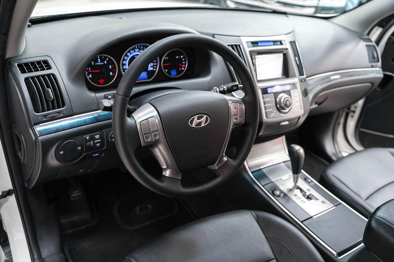 Hyundai ix55 2011, белый, ДЦ Орехово
