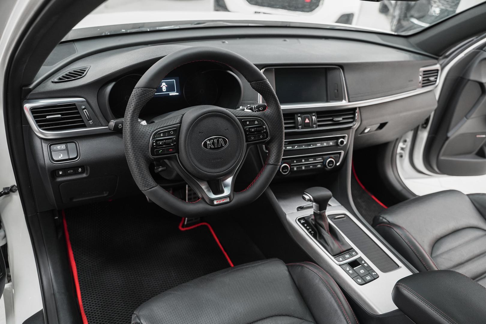 Kia Optima 2017, белый, ДЦ Орехово