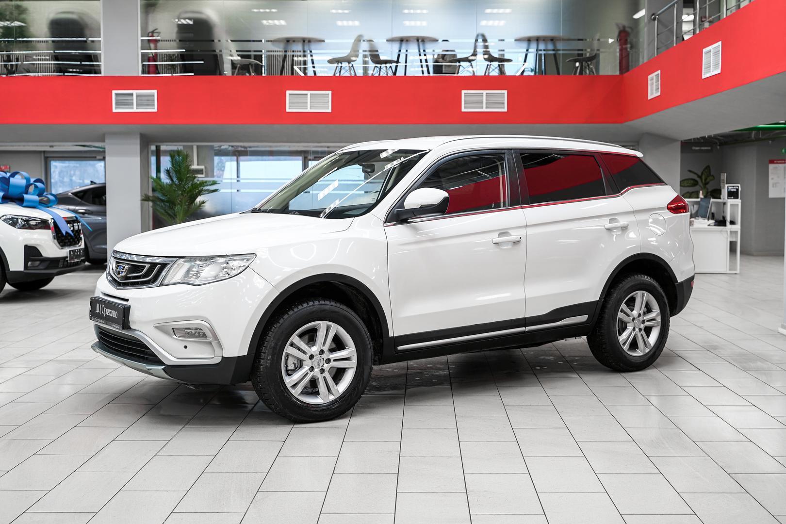 Geely Atlas 2019, белый, ДЦ Орехово