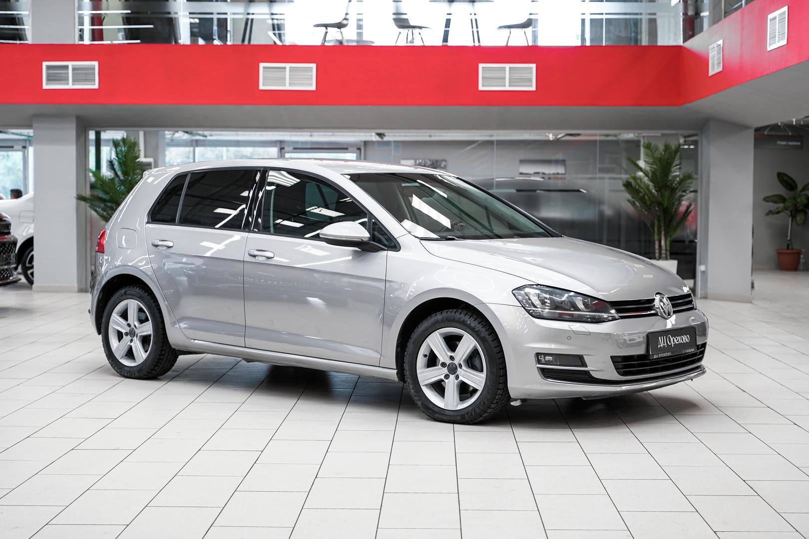 Volkswagen Golf 2014, серый, ДЦ Орехово