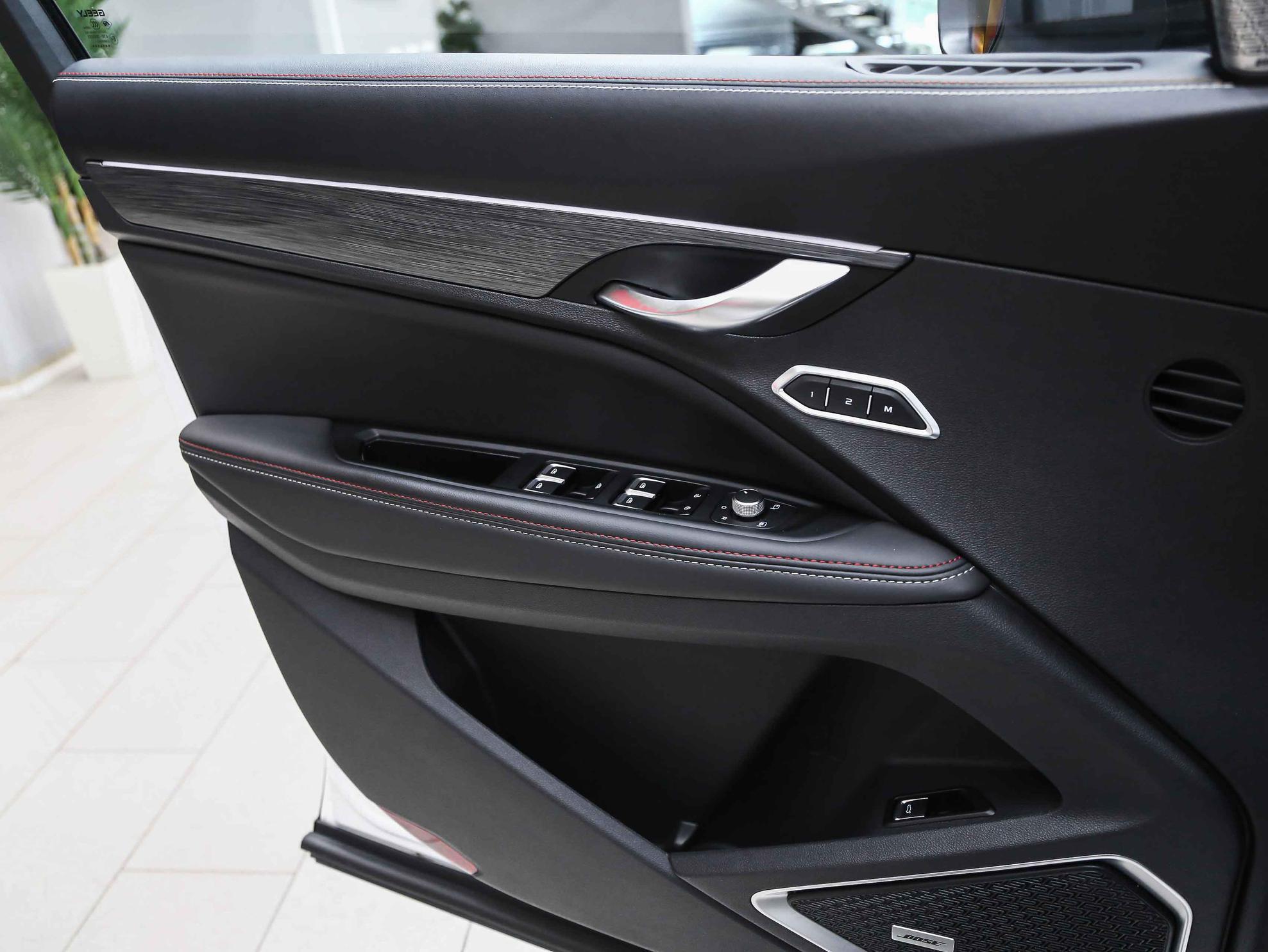 Geely Tugella 2023, белый, ДЦ Орехово
