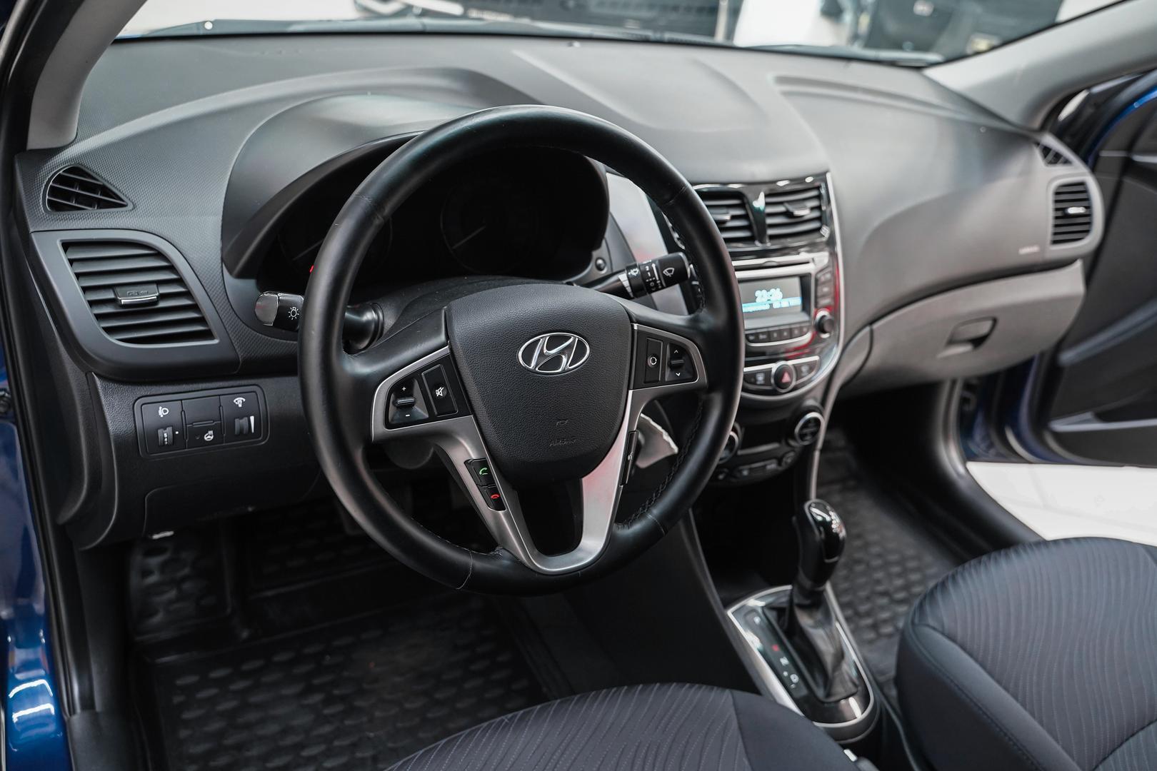 Hyundai Solaris 2016, синий, ДЦ Орехово