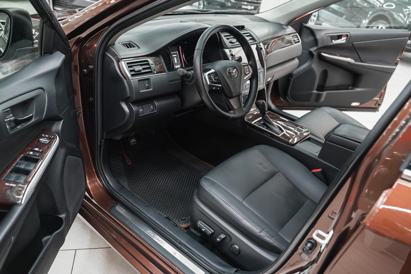 Toyota Camry 2017, коричневый, ДЦ Орехово