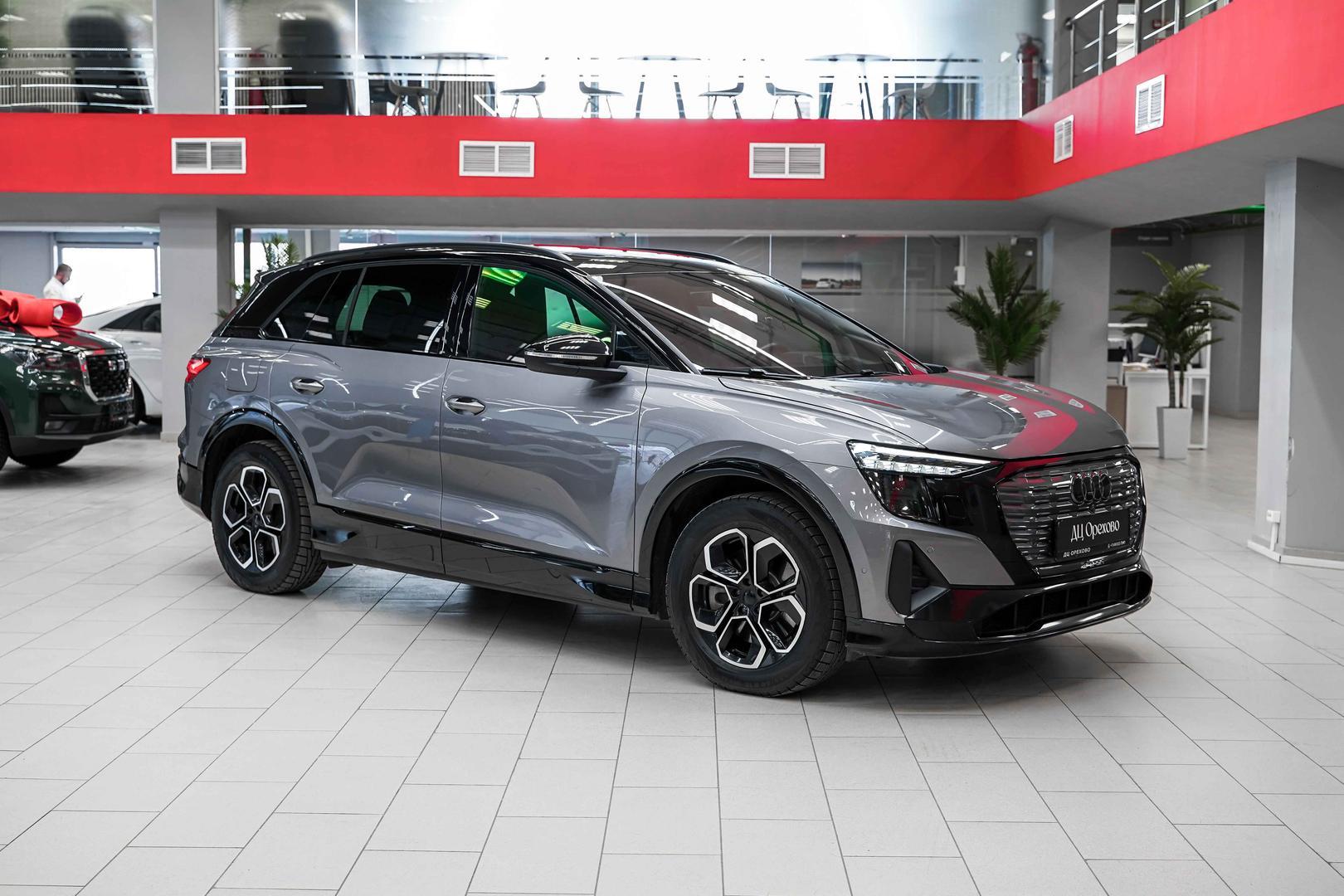 Audi Q5 e-tron 2022, серый, ДЦ Орехово