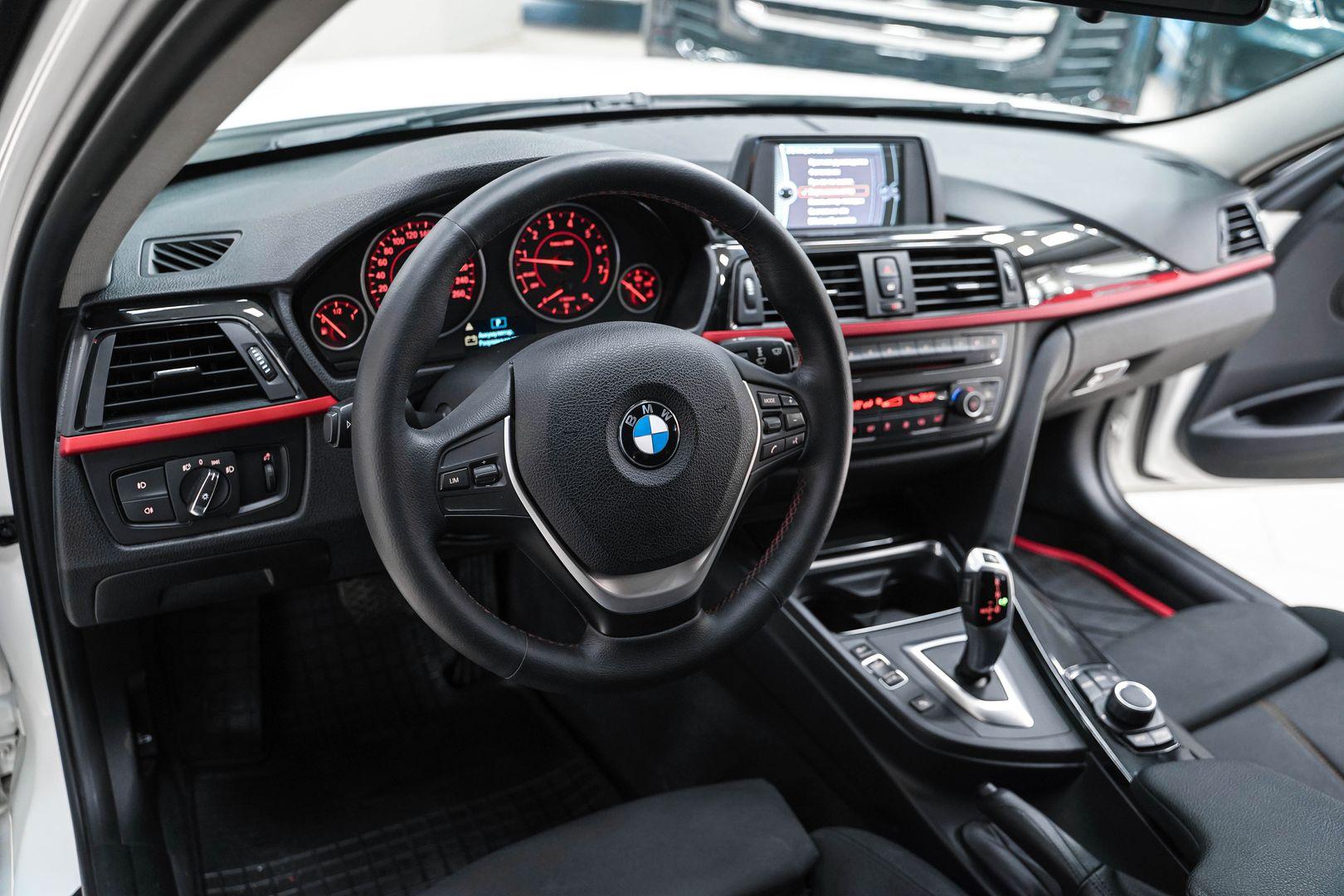 BMW 3 серии 2013, белый, ДЦ Орехово