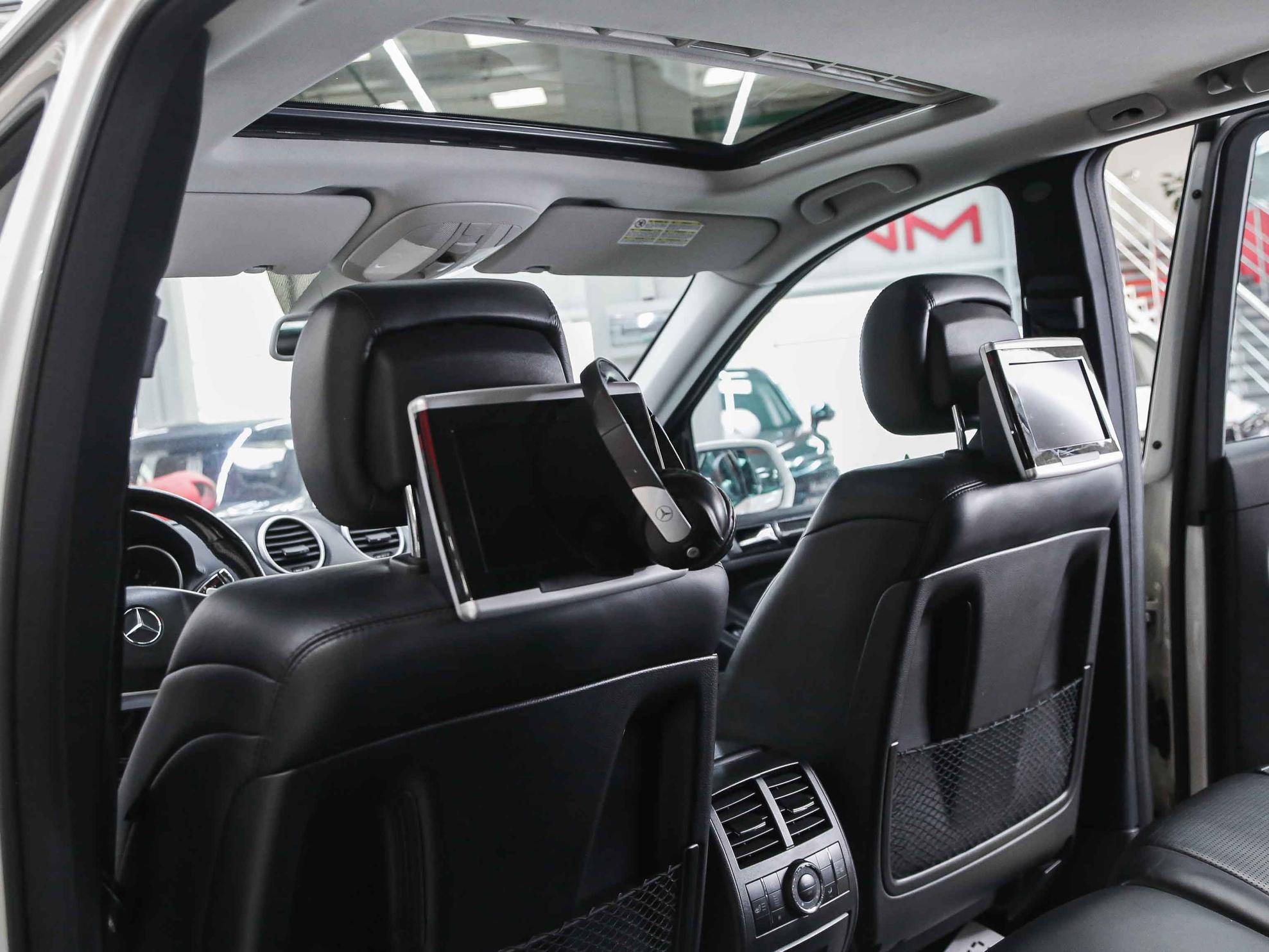 Mercedes-Benz M-Класс AMG 2010, белый, ДЦ Орехово
