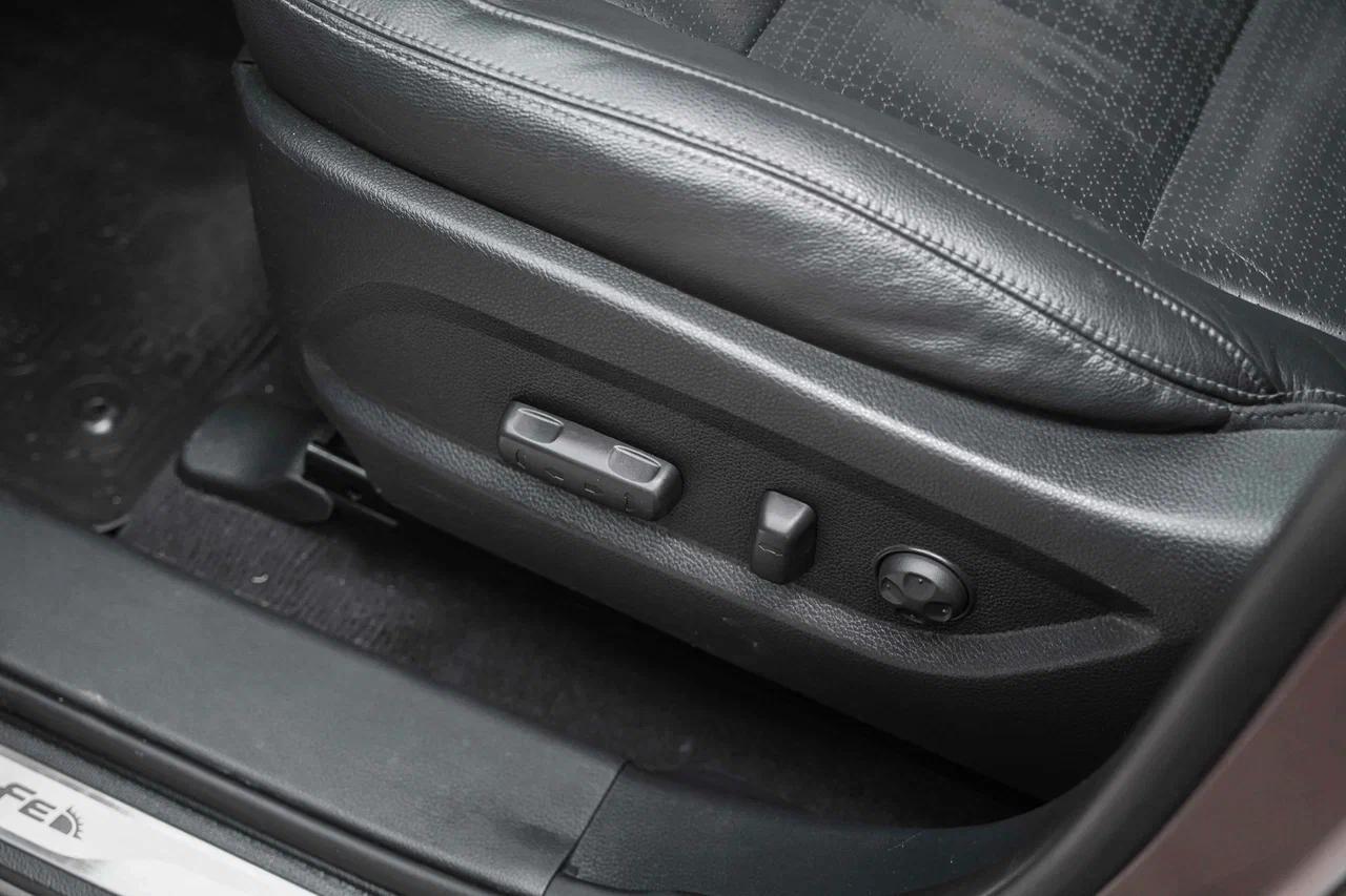 Hyundai Santa Fe 2013, коричневый, ДЦ Орехово