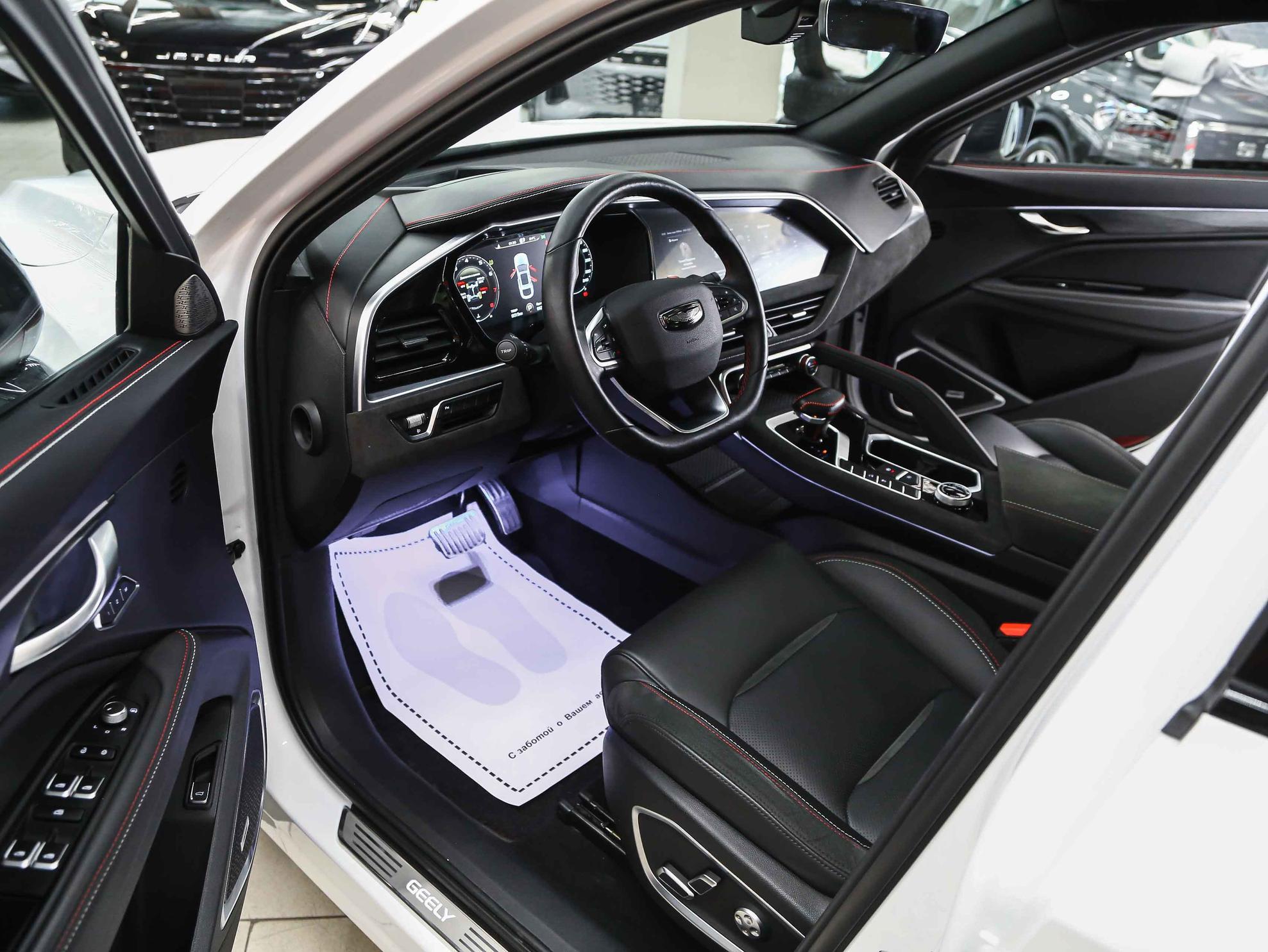 Geely Tugella 2023, белый, ДЦ Орехово