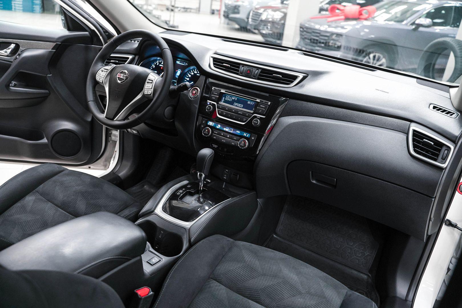 Nissan X-Trail 2017, белый, ДЦ Орехово