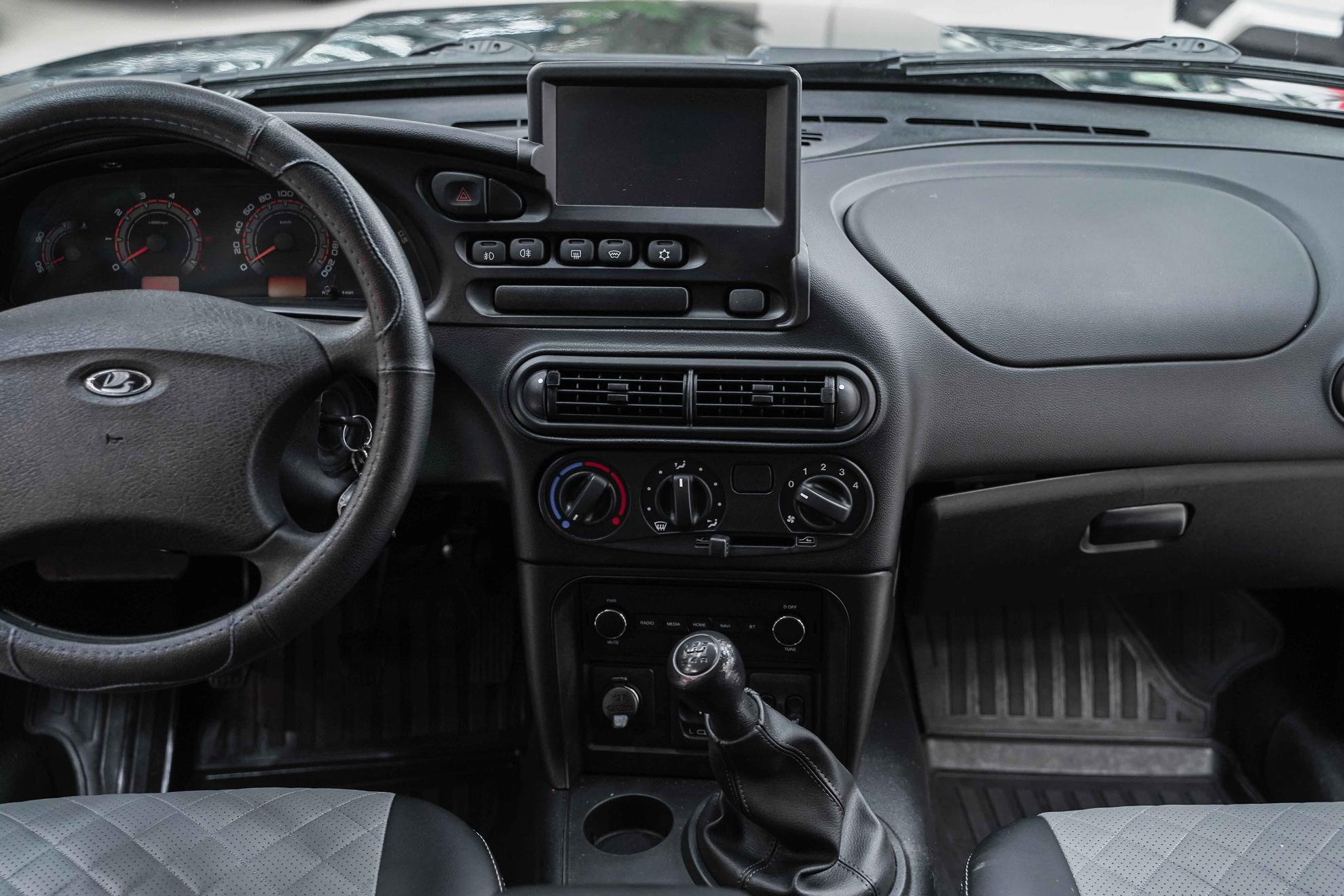 LADA (ВАЗ) Niva Travel 2023, зеленый, ДЦ Орехово
