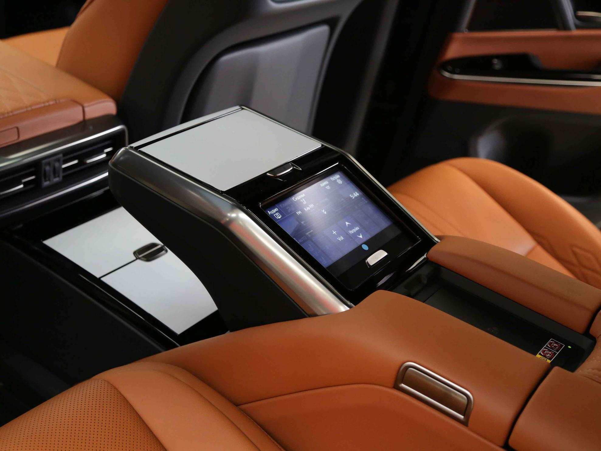 Lexus LX 2026, черный, ДЦ Орехово