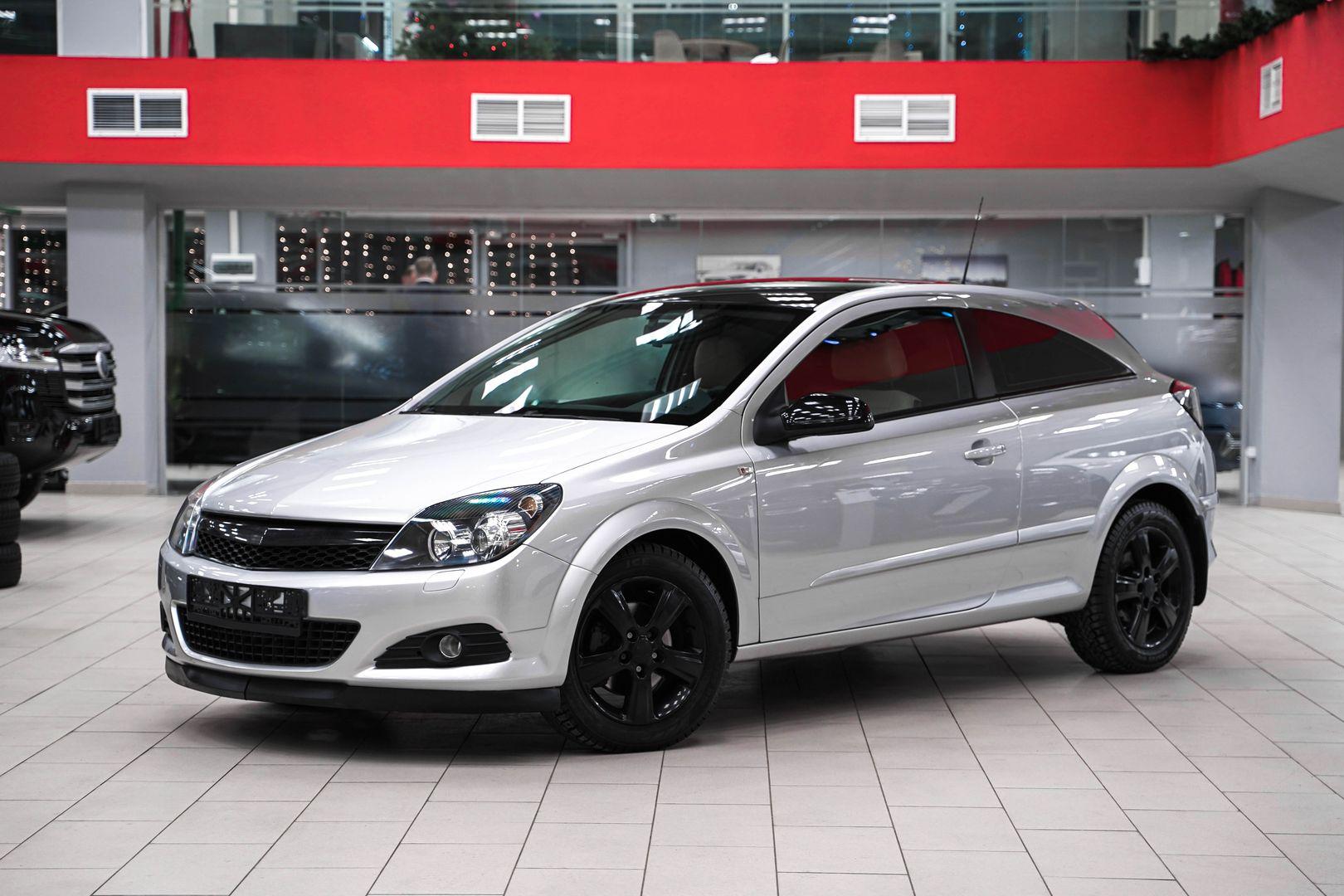 Opel Astra 2008, серебряный, ДЦ Орехово