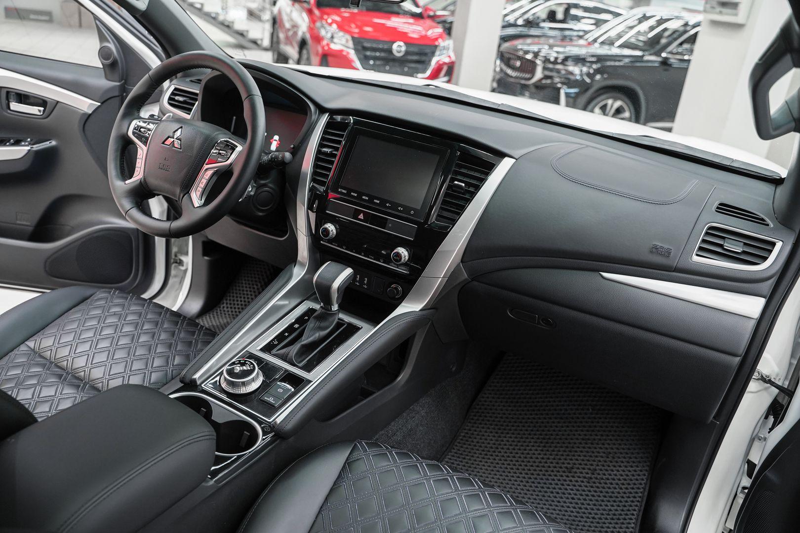 Mitsubishi Montero Sport 2022, белый, ДЦ Орехово