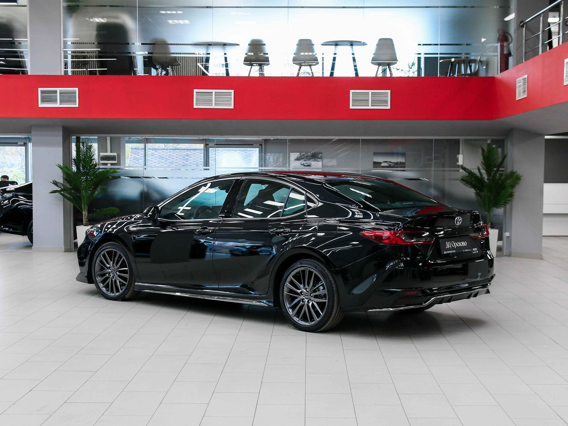 Toyota Camry 2026, черный, ДЦ Орехово