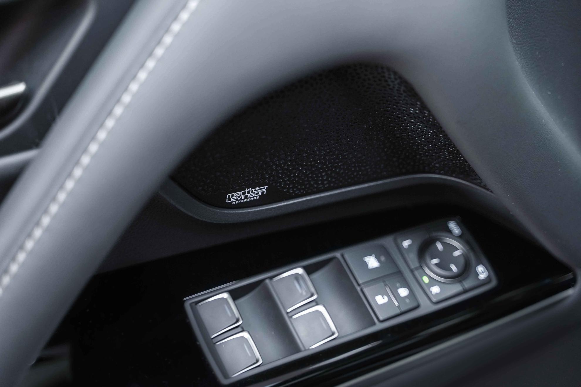 Lexus LX 2026, черный, ДЦ Орехово