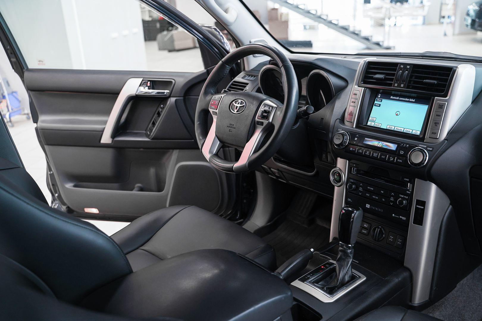 Toyota Land Cruiser Prado 2010, серый, ДЦ Орехово