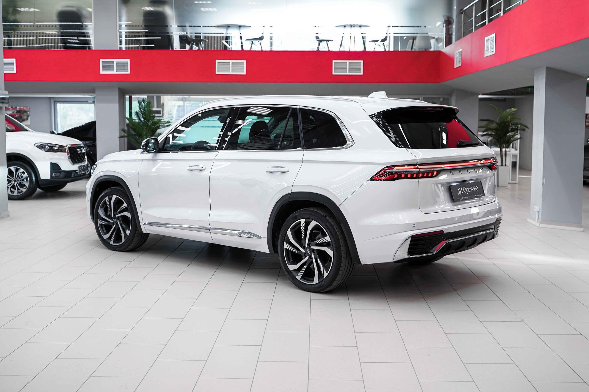 Geely Monjaro 2023, белый, ДЦ Орехово