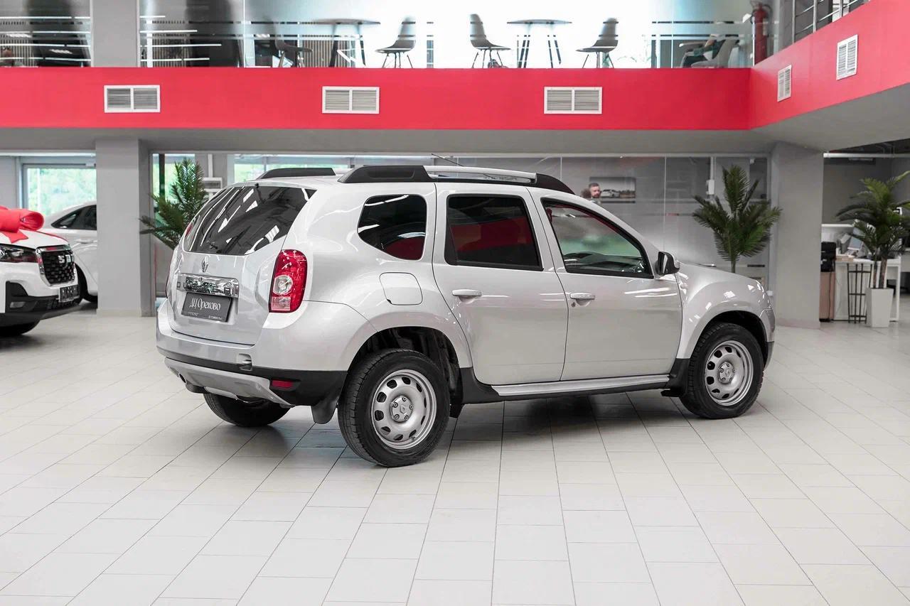 Renault Duster 2013, серебряный, ДЦ Орехово