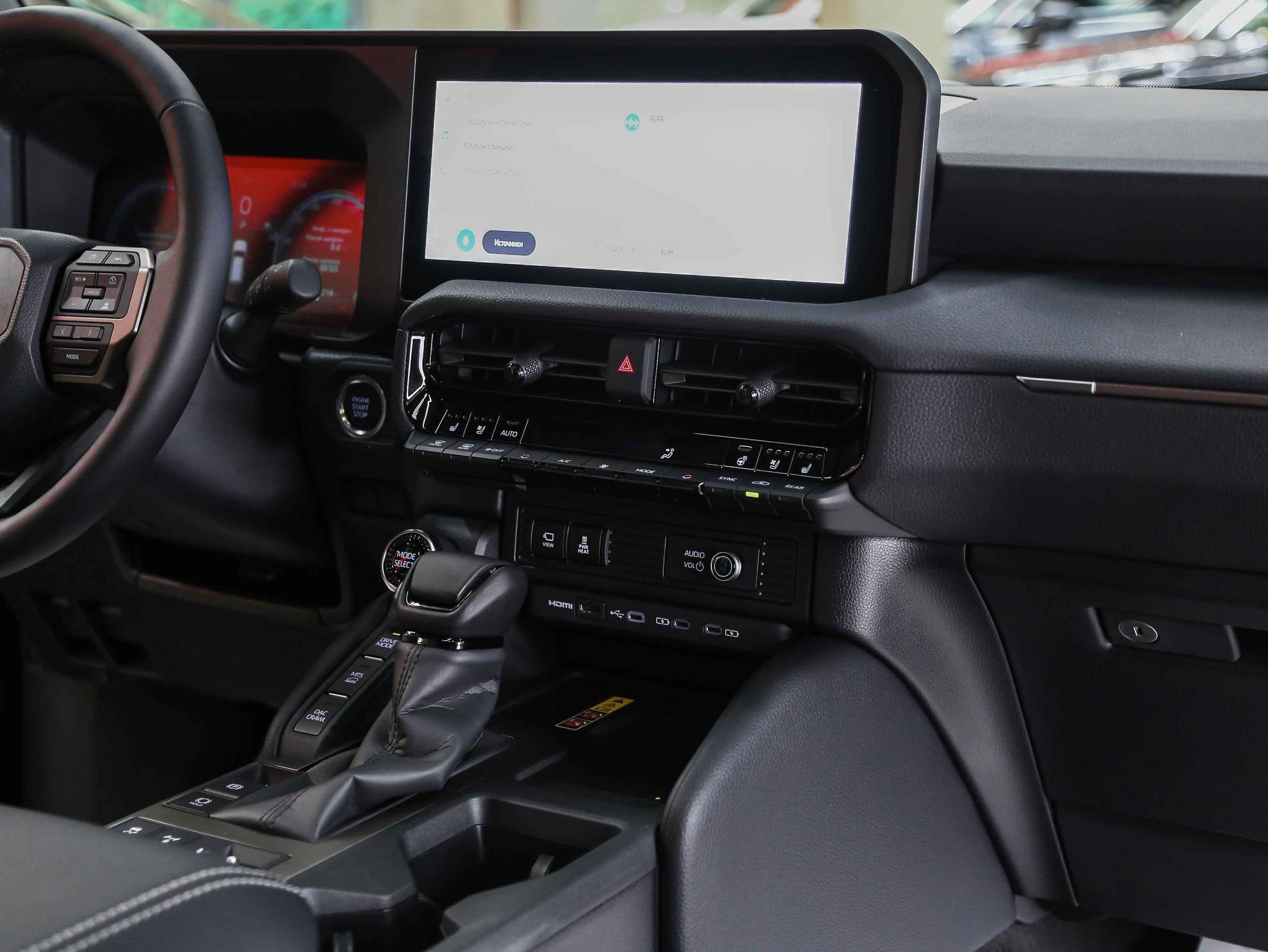 Toyota Land Cruiser Prado 2026, черный, ДЦ Орехово