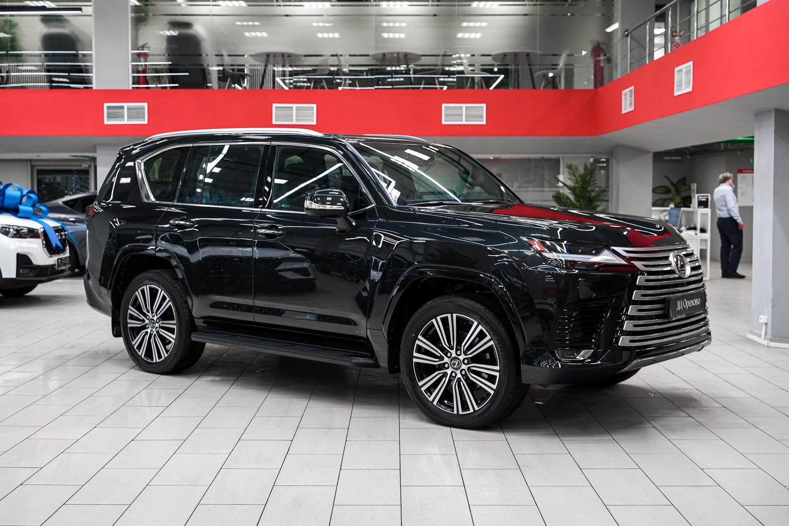 Lexus LX 2025, черный, ДЦ Орехово