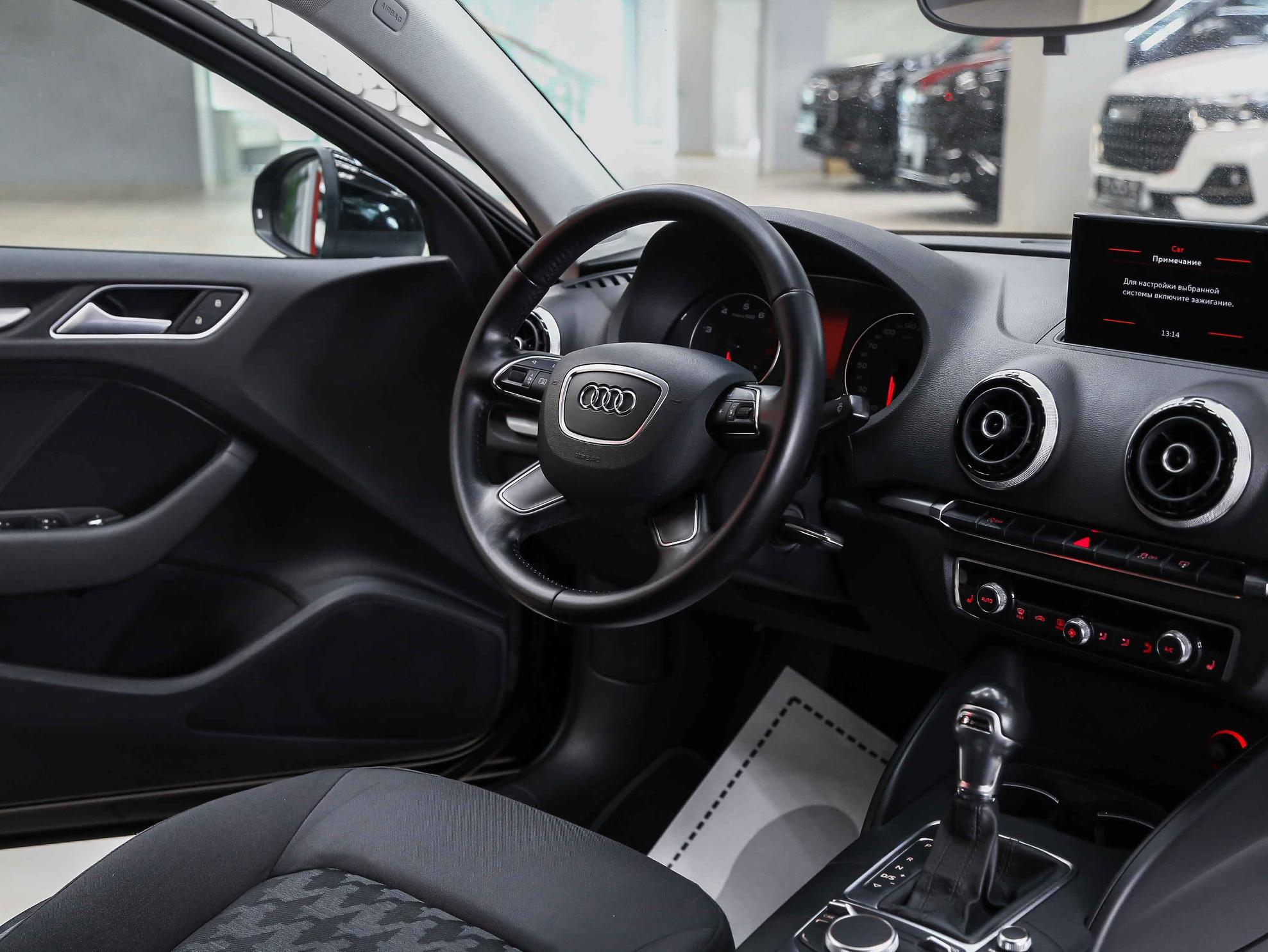 Audi A3 2013, черный, ДЦ Орехово