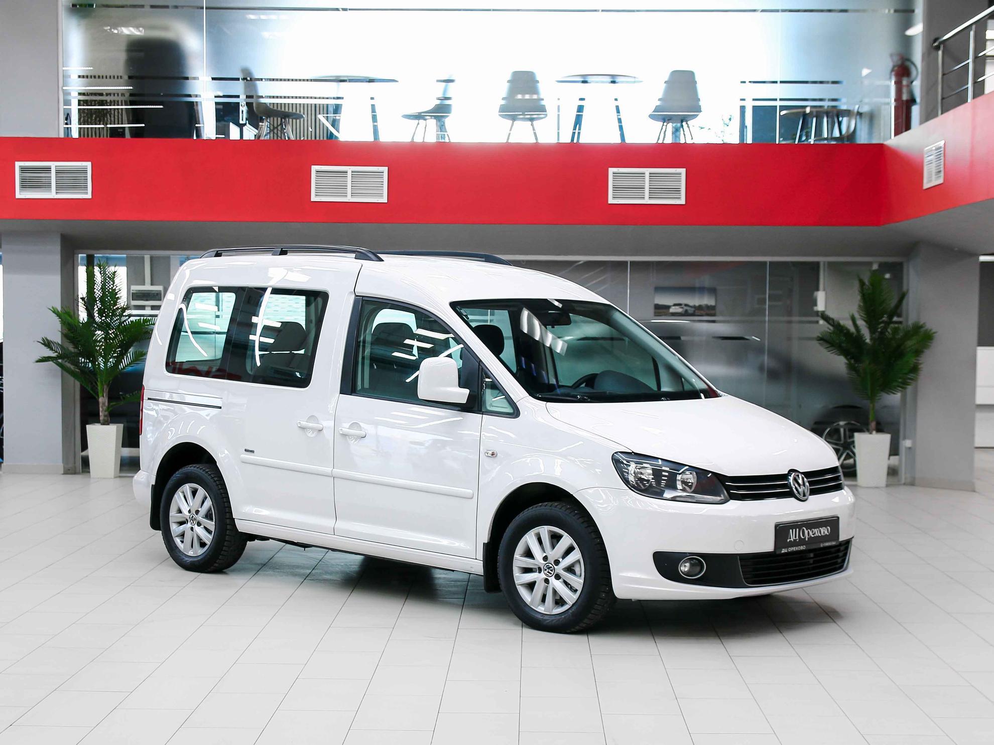 Volkswagen Caddy 2013, белый, ДЦ Орехово