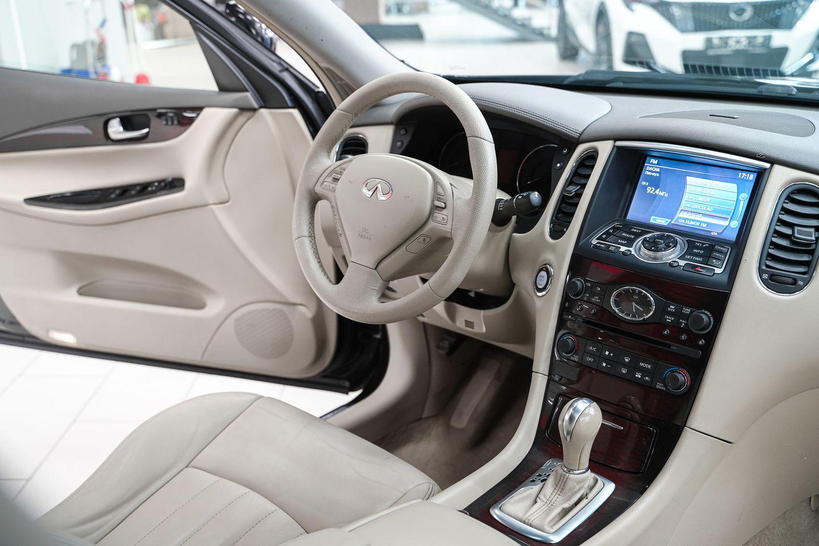 Infiniti QX50 2013, черный, ДЦ Орехово
