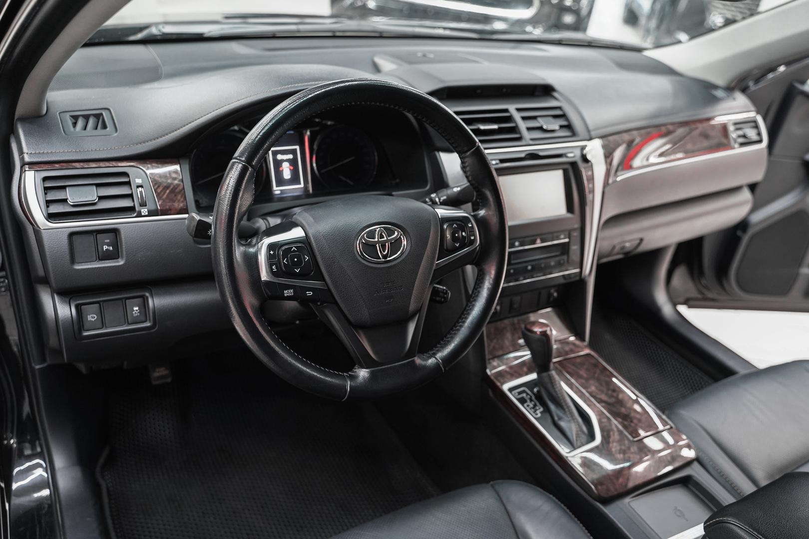 Toyota Camry 2016, черный, ДЦ Орехово