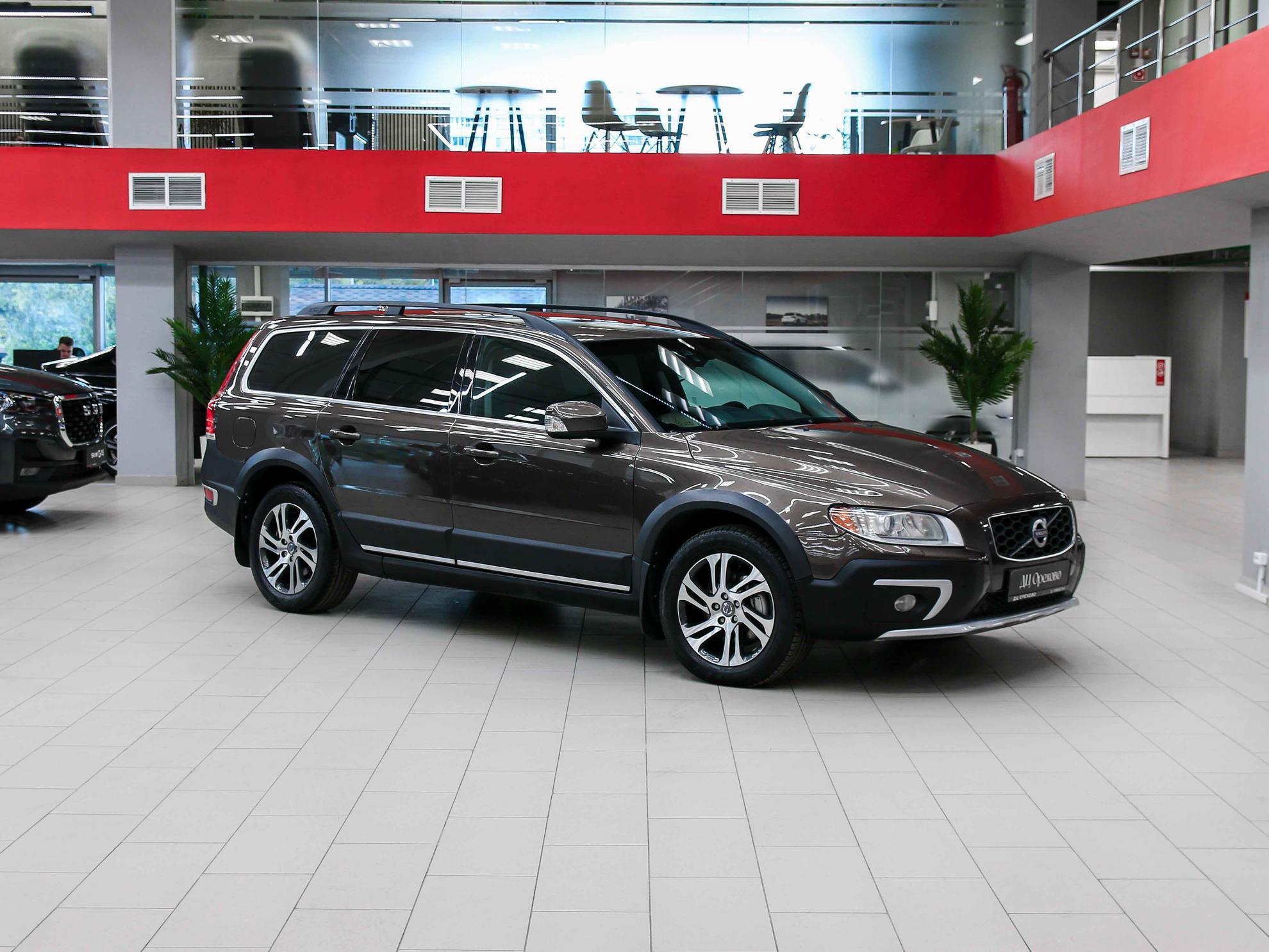 Volvo XC70 2013, серый, ДЦ Орехово
