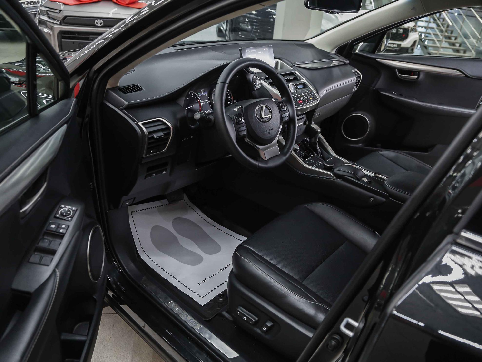 Lexus NX 2017, черный, ДЦ Орехово
